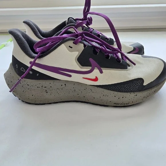 Nike Air Zoom Pegasus 39 Shield Womens 6.5 White Purple Running Shoes - Picture 15 of 16